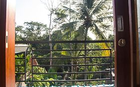 Ratna Villa 4